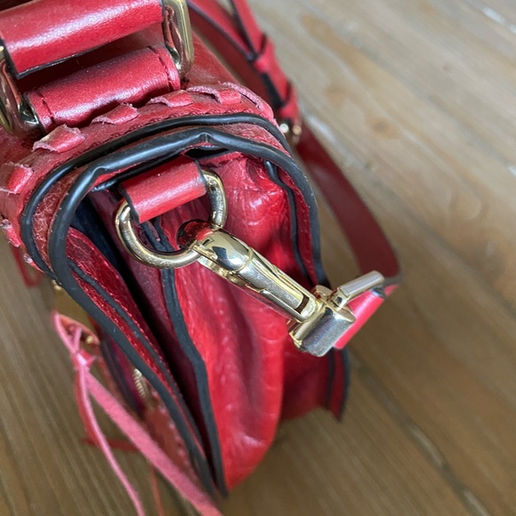 Beautiful leather crossbody bag - Picture 9 of 12